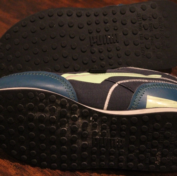 2/$25 🏷 Puma Navy Blue & Teal Tie Sneakers Size 1Y - Picture 4 of 4